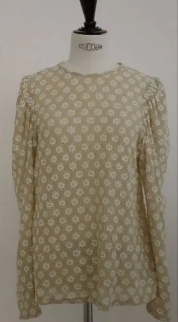 OHGA 플라워 티셔츠 블라우스