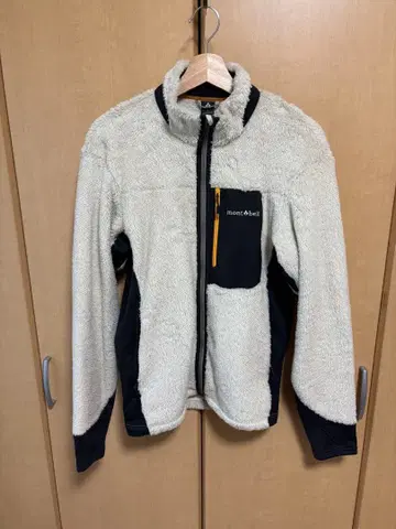 몽벨 mont-bell 크리마에어 자켓 아이보리 L 사이즈