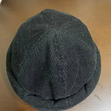 RIDICULOUS 블랙 코듀로이 헌팅 캡