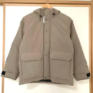 새상품급 패딩 자켓 베이지 여성용 M 사이즈 지퍼 버튼 후드