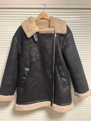 MURUA 오버 사이즈 무스탕 코트