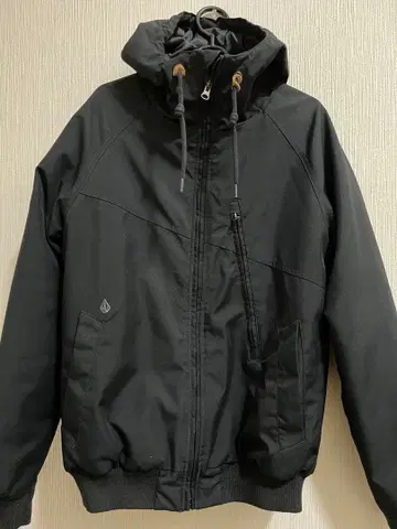 볼컴 후드 부착 블랙 자켓 S