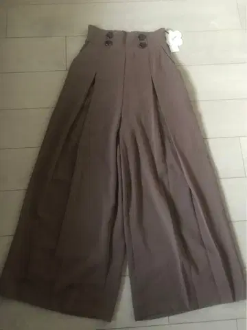 릴리 브라운 팬츠 새상품