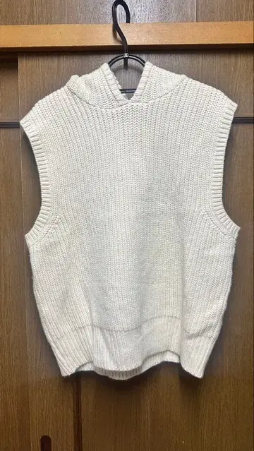 ZARA 니트 베스트 후드티 아이보리
