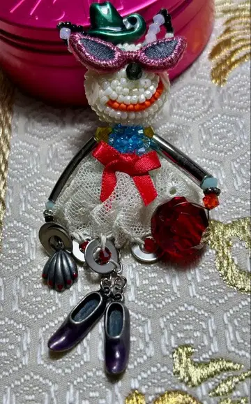 알베로베로 브로치 1