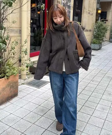 El mar 페이크 무스탕 자켓