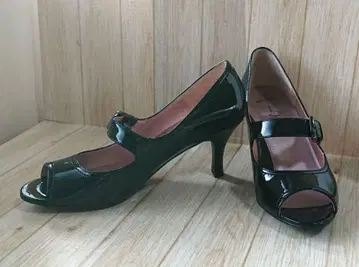 블랙 에나멜 오픈토 펌프스 긴자 카네마츠