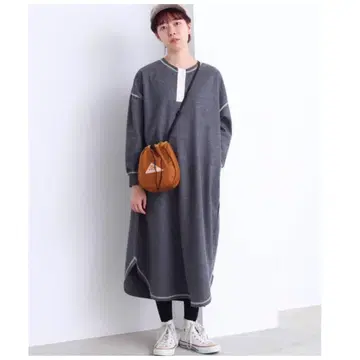 PAR ICI 다이아몬드 루미나리 하드 밀드 헨리넥 원피스