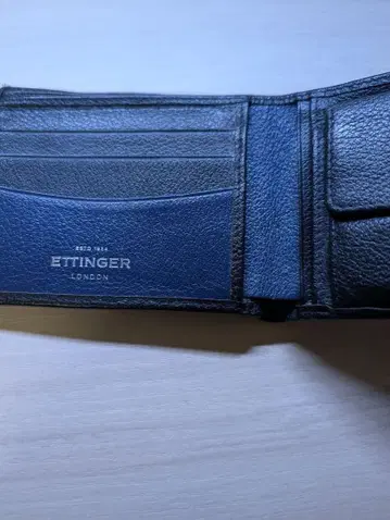 ETTINGER 접이식 지갑 블랙/네이비 가죽