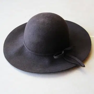 새상품 Balcony and Bed(발코니 앤드 베드) 울 햇