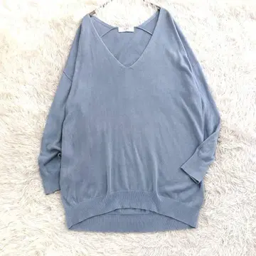 슬로브 이에나 V넥 니트 블루 루즈핏 드롭 숄더 루즈핏