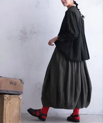 서울베리 스커트 흑먹색 벌룬 스커트 흑먹색