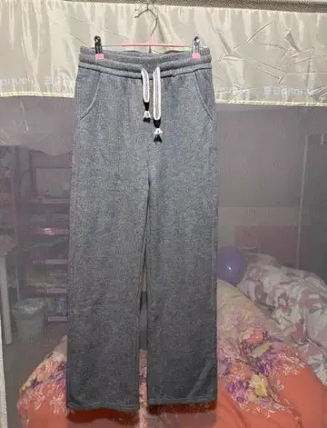 그레이 스웨트 팬츠 드로우 스트링 포함