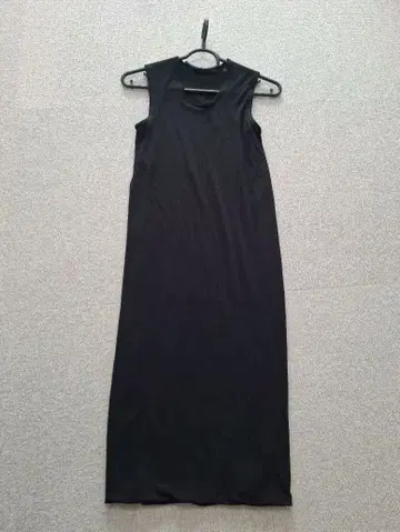 DONNA KARAN 다나캐런 슬리브리스 원피스 블랙 S DKNY