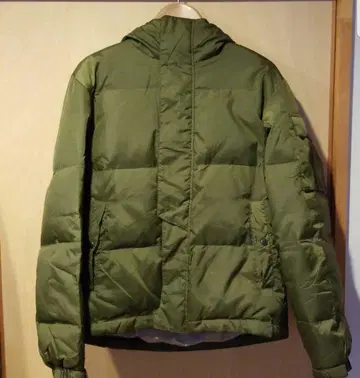 유니클로 BE-PAL 콜라보 다운 자켓 800 필파워