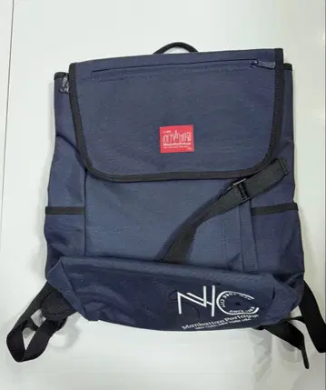 맨해튼 포티지 35주년 기념 한정판 백팩 NYC 프린트 네이비 A4