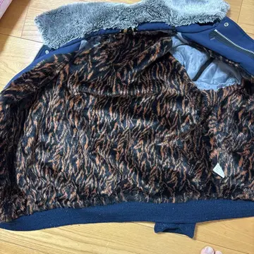 도라이치 레어템 한정품 파이롯트 점퍼 호랑이 무늬