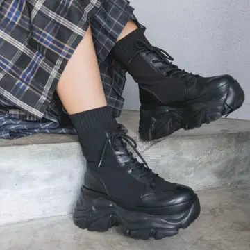 PAGEBOY 레이스업 삭스 부츠 L 블랙