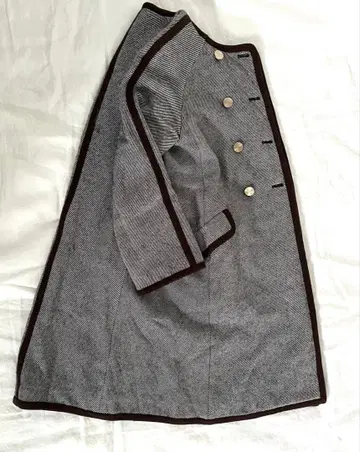 DRESSTERIOR 드레스 테리아 코트