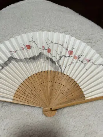 손으로 그린 벚꽃 패턴 화지 부채