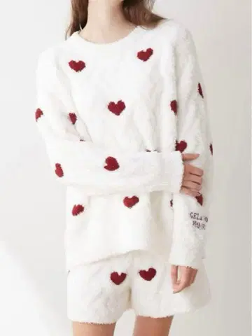 새상품급 gelato pique 하트 자카드 풀오버 & 숏팬츠