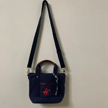 네이비 핸들 포함 숄더백