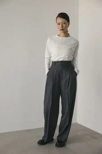 스타일믹서 베이직 2턱 슬랙스 그레이 S 사이즈