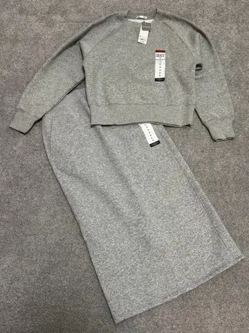 새상품 정가 4580엔 GU 헤비 웨이트 맨투맨 스커트 셋업 유니클로