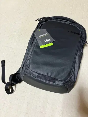 REI coop Signal Sling Travel Pack
