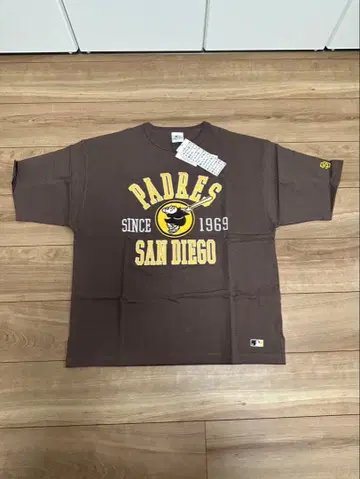 MLB 샌디에이고 파드레스 T셔츠 M