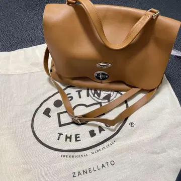 Postina 브라운 숄더백