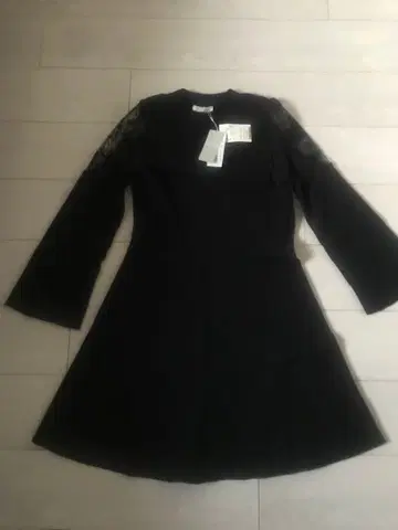 비라디언스 니트 레이스 원피스 새상품