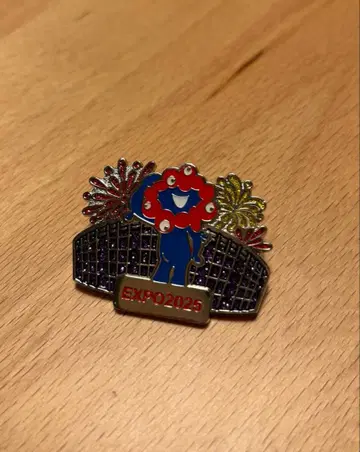 미야쿠미야쿠 EXPO2025 핀 배지