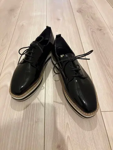 DIANA 블랙 통굽 로퍼 옥스퍼드 22.5