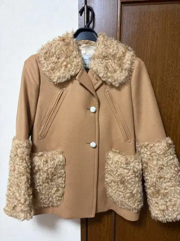 라우라, 베이지 퍼 피코트 울 혼방