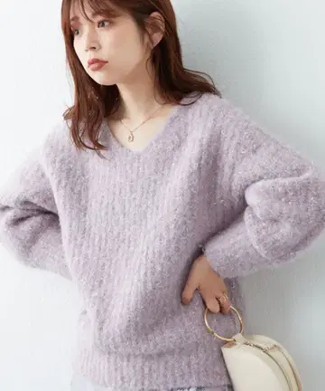 새상품급 내추럴 꾸뛰르 니트