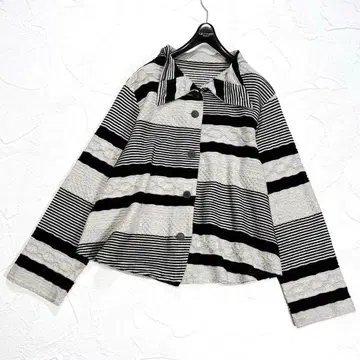 새상품급 2025 지우 센소유니코 니트 가디건 케이블 하이넥