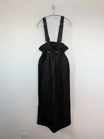 notch./서스펜더 하이웨스트 스커트