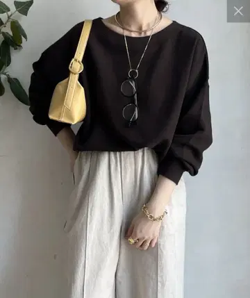 Dou Dou 쭈리 맨투맨 브라운