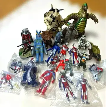 울트라맨 소프트 비닐 피규어 묶음 판매