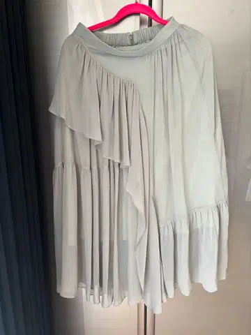 FRAY I.D 비대칭 플레어 스커트 프레이 아이디