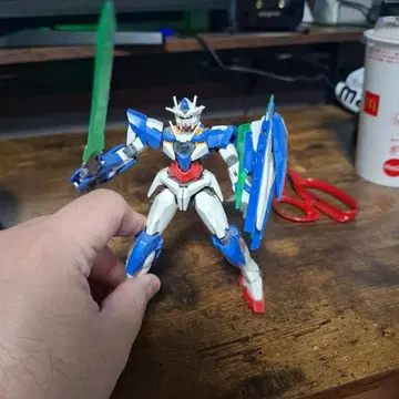 HG 건담 OO의 기체 정크제품