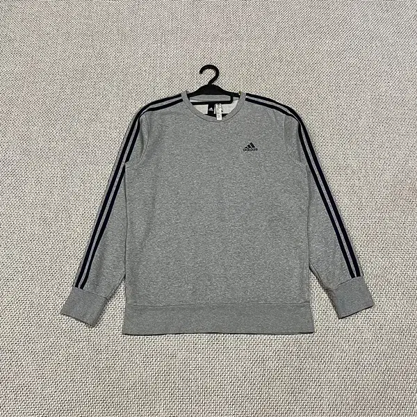 XL Adidas fleece sweatshirt N.5592