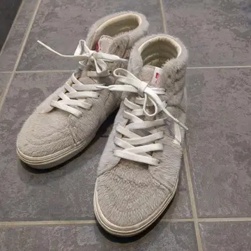 VANS 퍼 하이컷 스니커즈 라이트 베이지 25.5cm 반스