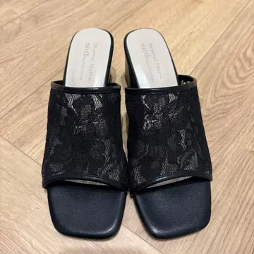 오리엔탈 트래픽 블랙 레이스 뮬 샌들