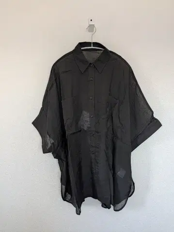 reca/돌먼 시어 셔츠