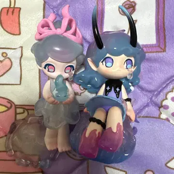 AZURA 피규어 POP MART