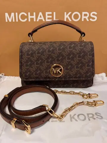 MICHAEL KORS 로고 포함 숄더백