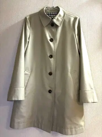 Aquascutum London 베이지 코트 벨트 없음