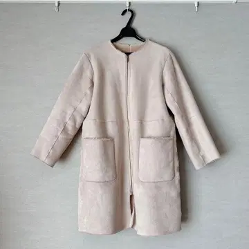 BEAMS HEART 베이지 인조 가죽 무스탕 코트